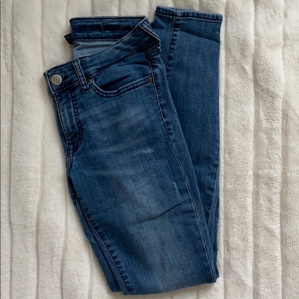 Medium wash Gap Skinny Jeans